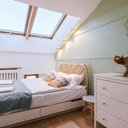 Cozy Loft Under The Wawel Sky Lägenhet