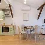 Cozy Loft Under The Wawel Sky Krakau